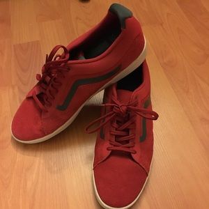 Men’s Vans size 10